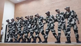 INDIAN BSF DANCE IN DELHI BY ALIUR RAHAMAN AND HIS FRIENDS