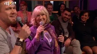 Duet Johnny de Mol & Willeke Alberti: De glimlach van een kind - RTL LATE NIGHT
