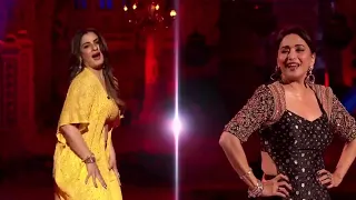 Madhuri Dixit and Raveena Tandon rocked the dance floor on Tip Tip Barsa Pani