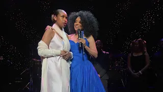 Jennifer Hudson Gets Pulled Onstage By Diana Ross For Surprise Performance!