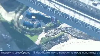 В Нью‐Йорке развернули огромный портрет В. Путина (07.10.2016)