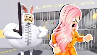 S'ÉCHAPPER DE LA PRISON DE L'ÉNORME POLICIER LAPIN POULET DANS ROBLOX! (BARRY'S PRISON RUN)