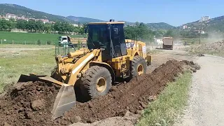 CAT LODER MALZEME NASIL SERİLİR, LODER USTASI İŞ BAŞINDA,YOL ÇALIŞMASI #caterpillar