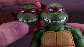 Super7 Teenage Mutant Ninja Turtles Ultimates Raphael Figure Version 2 @TheReviewSpot