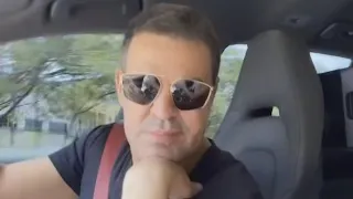 Eduardo Costa vai as compras com a família