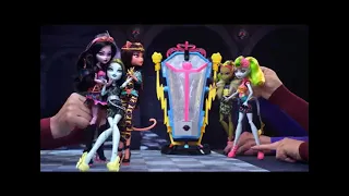 Monster High Freaky Fusion Recharge Chamber Playset commercial (Turkish version, 2014)