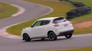 Nissan JUKE RS NISMO Driving on the track