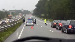 Autobahn1: Liegenbleiber, Polizei-Einsatz, 4 km Stau (24.09.10)