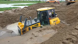 Skills for Psychological Recovery Bulldozer SHANTUI DH17 Stuck In Deep Sand Safety Work