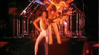 Queen - Sweet Lady (Hyde Park 1976)