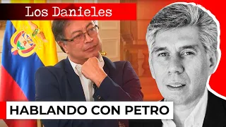 Tensión en entrevista: acusaciones sobre su hijo, poder de la primera dama y encuentros con Uribe