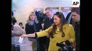 Voting underway in Serbia elections, Tadic; Nikolic voting