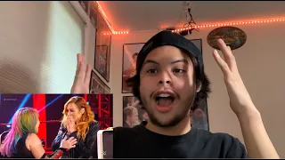 "Becky Lynch announces she’s pregnant" (REACTION)