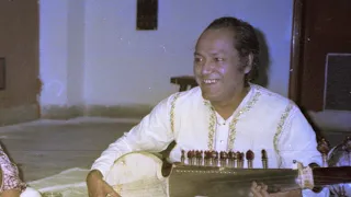 Ustad Bahadur Khan/sarod Ustad Sabir Khan/tabla 1980 october kolkata