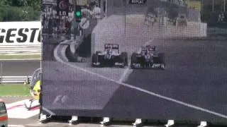 F1 Schumacher pinning Barrichello on the wall