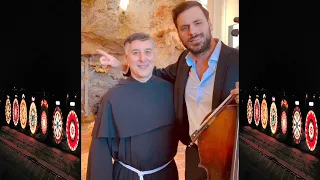 HAUSER PERFORM THE MOST FAMOUS ITALIAN CHRISTMAS SONG