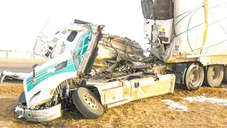 Ultimate Idiots At Work Fails ! TOP Dangerous UNBELIEVABLE IDIOTS TRUCK & CAR CRASHING 2023