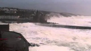 Porthleven Storm 05/02/14 08:11 in HD