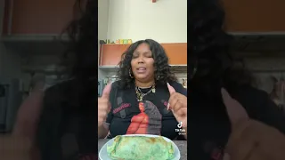 Lizzo eats a delicious burrito - TikTok