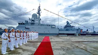 Пропагандисти РФ кажуть, що збудували заміну потопленому крейсеру Москва - новий ракетоносець Циклон