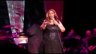 Aretha Franklin, I WIll Survive/Survivor, Rollin In The Deep/Ain't No Mountain, June 20, 2015