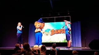 The Bamse song and dance + bonus song