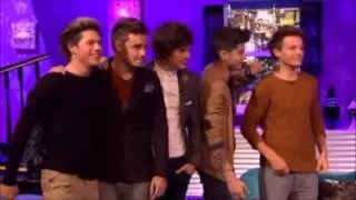 One Direction on Alan Carr Chatty Man 28/09/12 (Part 2) [VOSTFR]