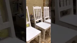 сделал стулья из сосны