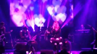 The Avril Lavigne Tour 2014 - Hello Kitty Live in Japan