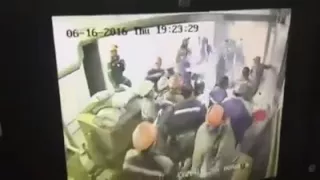 Видео с камер рудника в поселке Бестобе как охрана избивает рабочих