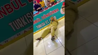 Naagin dance 🐍at packages mall lahore Istanbul dondurma turkish Icecream