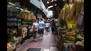 [4K] Walking around Bangkok Chinatown at 4PM street food and shopping destination