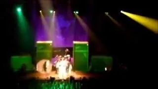 Neil Young & Crazy Horse - "Hey Hey, My My ( Into the Black)" @ Forest National Bruxelles