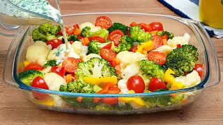 I make this veggie casserole every weekend! Delicious recipe for cauliflower with broccoli!