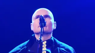 Billy Corgan with Katie Cole: "Dancehall" | Gruenspan, Hamburg; Germany 2019-6-22