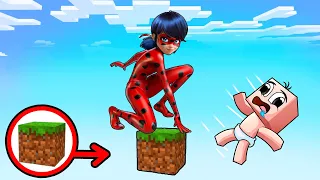 ¡ATRAPADO en un BLOQUE con LADYBUG! 😱 BEBÉ NOOB pero es UN BLOQUE en MINECRAFT