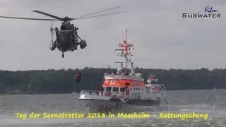 Hubschrauber und Rettungskreuzer - Tag der Seenotretter 2013 in Maasholm