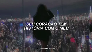 ellie goulding - still falling for you (tradução)