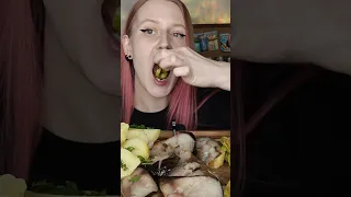 Картошка и скумбрия #short #mukbang #asmr #eating #мукбанг #асмр #shorts