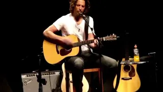 Chris Cornell - hotel California - versión acústica