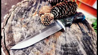 make a camping knife from pine cones