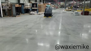 WAXIE demo with the Karcher B250 industrial scrubber.