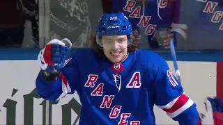 Artemi Panarin's nice give and go goal vs Sharks (20 oct 2022)