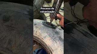 Processo de vulcanização de um pneu #borracharia #caminhão
