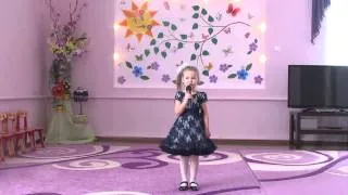 Песня "Ах, какая мама!" соло Медведева Аня (4 года)