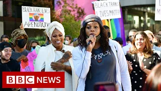 Netflix staff protest against 'transphobic' Dave Chappelle show - BBC News