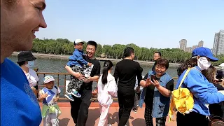 On the Beijing-Hangzhou Grand Canal 京杭运河