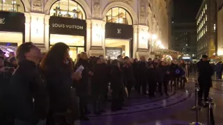 Immagini: La prima della Scala sul maxi-schermo in Galleria Vittorio Emanuele