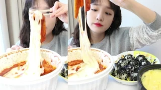 엽기떡볶이 먹방 _ 엽떡 매운맛! 주먹밥하고 달걀찜하고 같이먹어도 매워, 떡볶이 먹방 :D