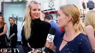 Heather Morris Has a Girl's Night Out & Loves Dedicated Brazilian Fans!!
